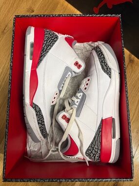 Air Jordan 3 Retro men’s  White/Red Elephant Print Sneakers